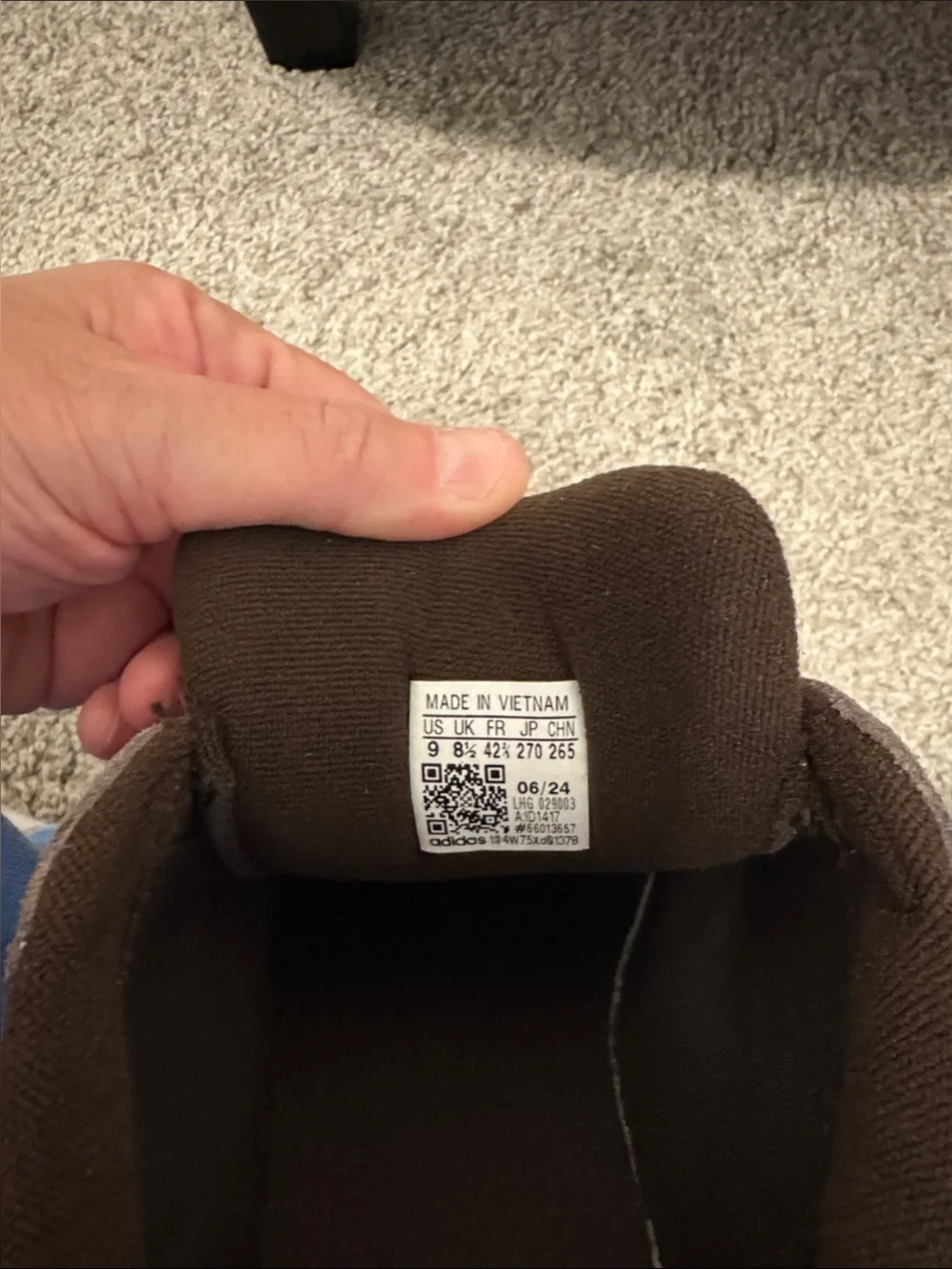 Brand new Adidas Originals Brown and Tan Suede campus Sneakers - size 9
